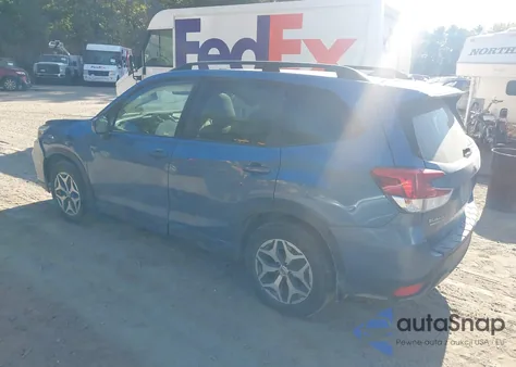 2019 Subaru Forester Premium z USA, uszkodzony, nr VIN JF2SKAEC9KH581404